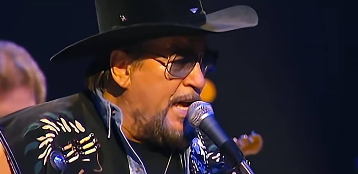 10 Best Waylon Jennings Songs Of All Time - Singersroom.com