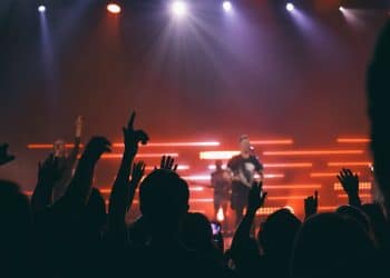 10 Best Worship Songs of All Time