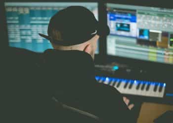 15 Best Music Producers of All Time