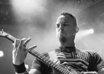 15 Best Guitar Players of All Time