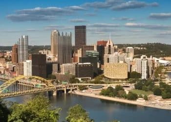 10 Famous Singers from Pennsylvania