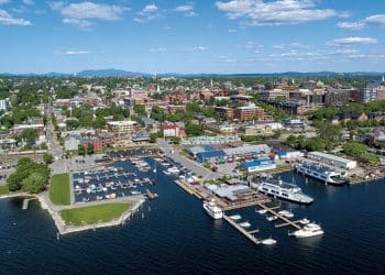 10 Famous Singers from Vermont