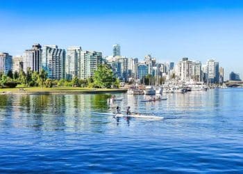 10 Famous Singers from Canada