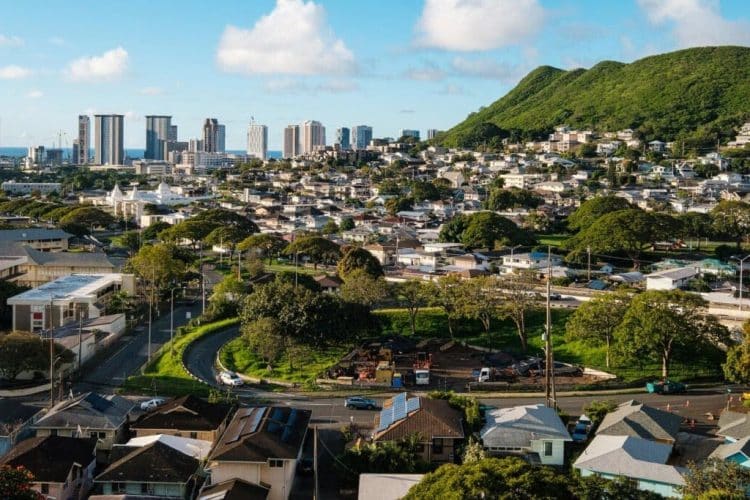 10 Famous Singers from Hawaii