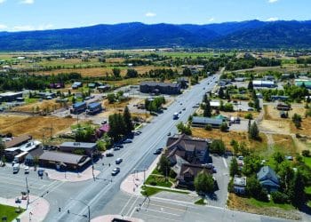 10 Famous Singers from Idaho