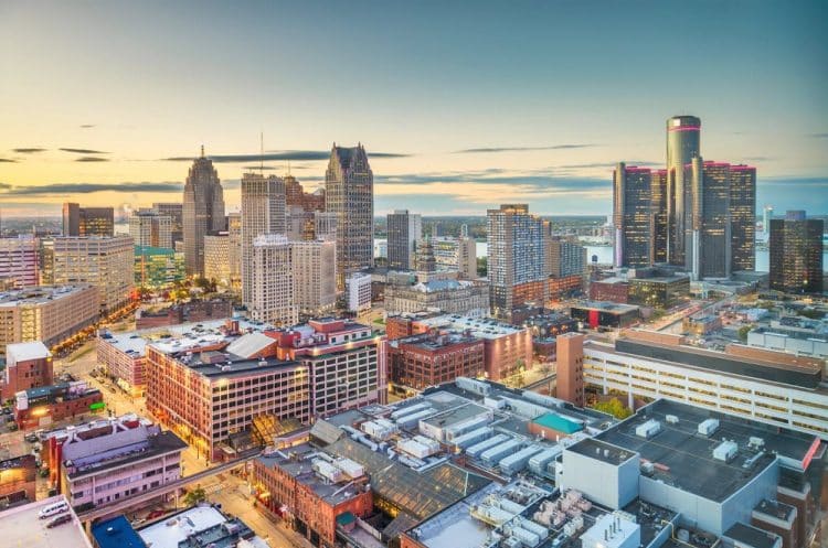 10 Famous Singers from Michigan