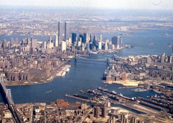 10 Famous Singers from New York