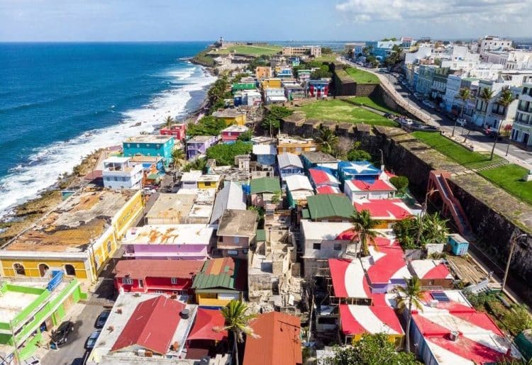 10 Famous Singers from Puerto Rico