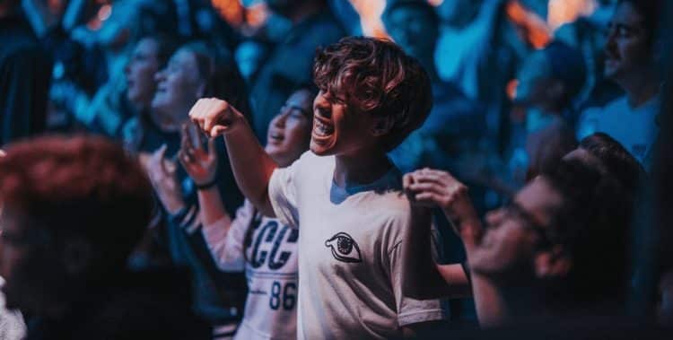 10 Best Worship Songs of All Time