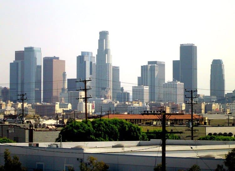 10 Famous Singers from California