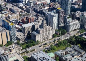 10 Famous Singers from Canada