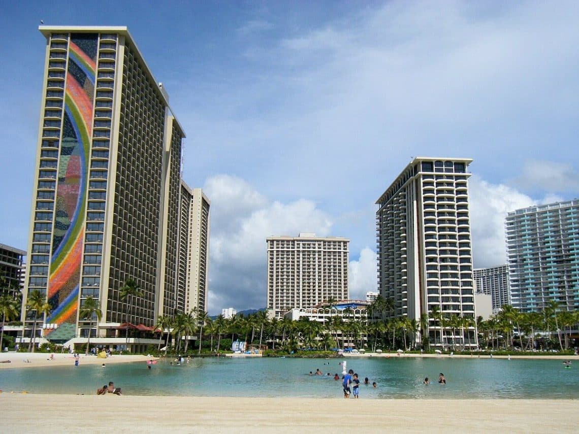 10 Famous Singers from Hawaii