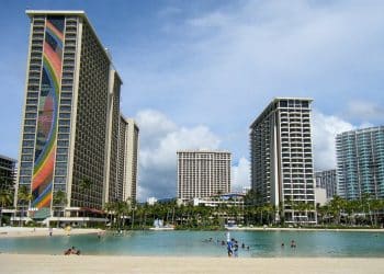 10 Famous Singers from Hawaii