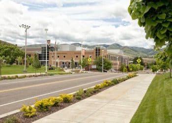 10 Famous Singers from Idaho