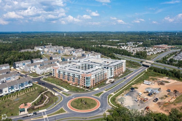 10 Famous Singers from Maryland