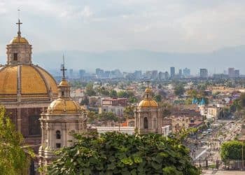 10 Famous Singers from Mexico