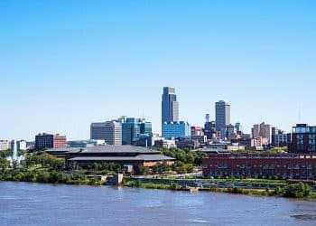 10 Famous Singers from Nebraska