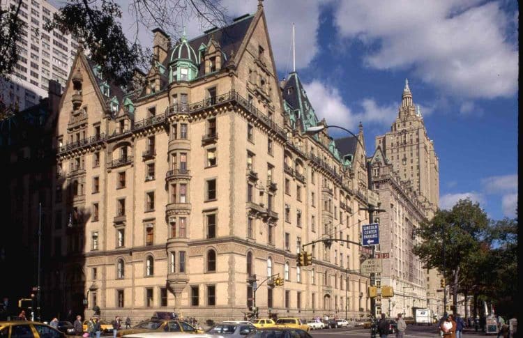 10 Famous Singers from North Dakota