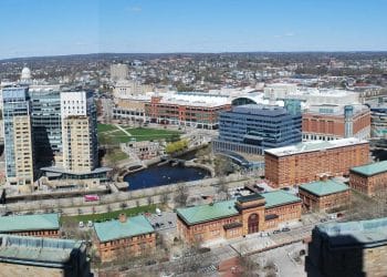 10 Famous Singers from Rhode Island