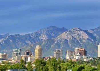 10 Famous Singers from Utah