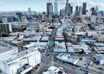 10 Famous Singers from California