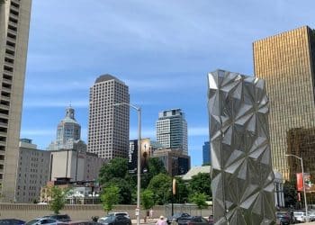 10 Famous Singers from Connecticut