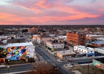 10 Famous Singers from Louisiana