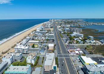 10 Famous Singers from Maryland