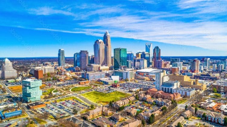 10 Famous Singers from North Carolina