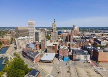 10 Famous Singers from Rhode Island