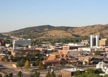 10 Famous Singers from South Dakota