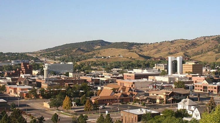 10 Famous Singers from South Dakota