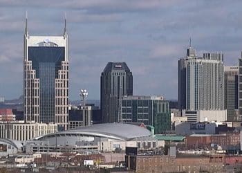 10 Famous Singers from Tennessee