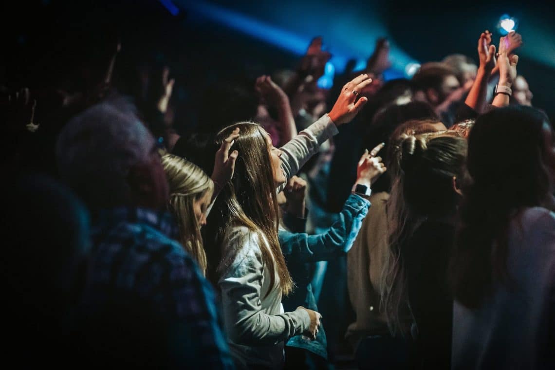 10 Best Worship Songs of All Time