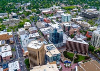 10 Famous Singers from Idaho