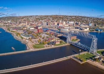 10 Famous Singers from Minnesota