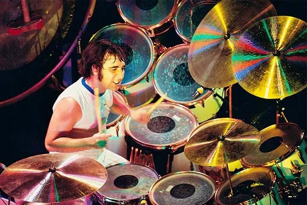 15 Best Drummers of All Time
