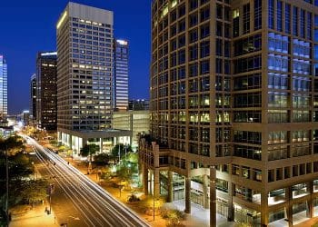 10 Famous Singers from Arizona