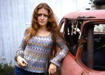 10 Best Bonnie Raitt Songs of All Time