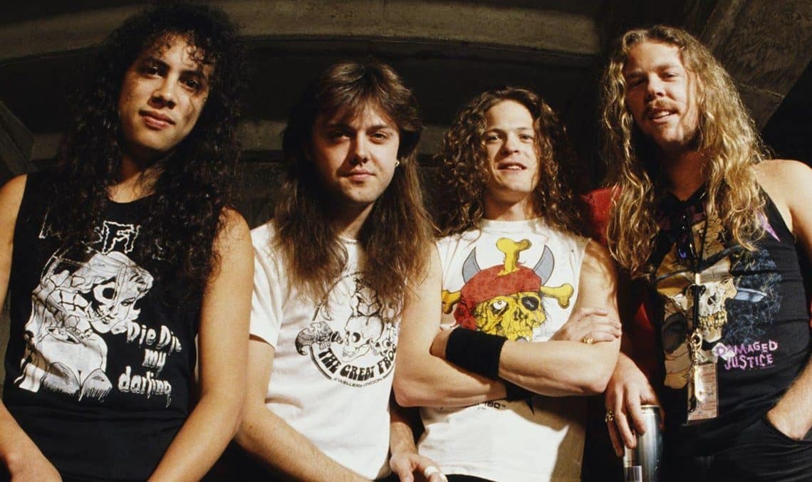 15 Best Heavy Metal Songs Of All Time - Singersroom.com