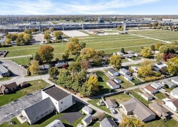 10 Famous Singers from Indiana