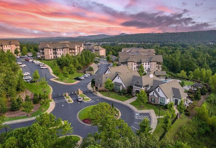 10 Famous Singers from South Dakota