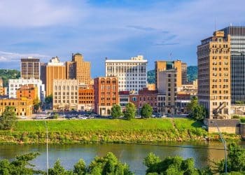 10 Famous Singers from West Virginia