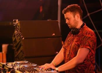 15 Best Electronic Music Songs of All Time