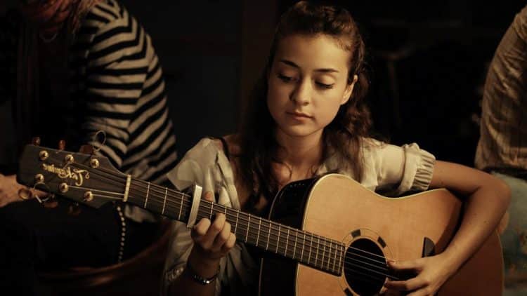 15 Best Folk Music Singers of All Time