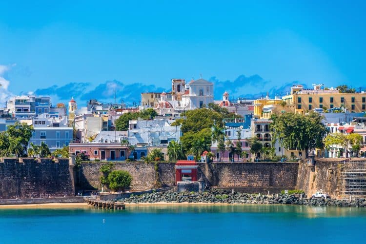 10 Famous Singers from Puerto Rico