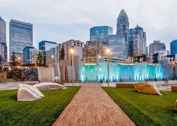 10 Famous Singers from South Carolina