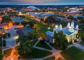 10 Famous Singers from South Dakota