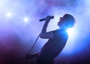 15 Best Male Singers of All Time