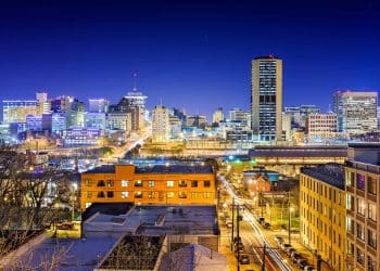 10 Famous Singers from Virginia